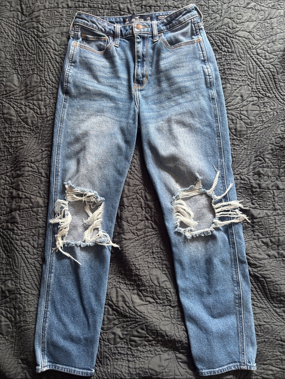 Hollister Women's Medium Blue Straight-Leg Distressed Jeans